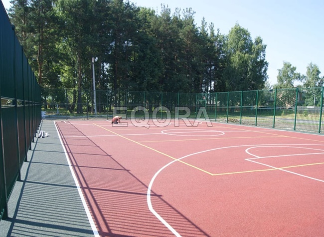 покрытие из резиновой крошки на площадке фото1